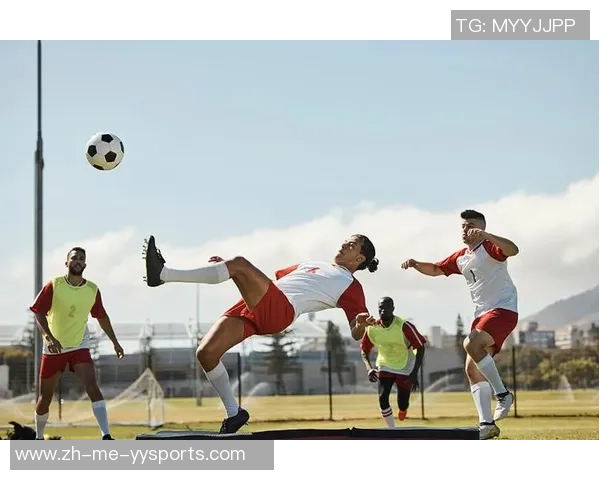 精彩足球比赛瞬间高清图片分享让你感受赛场激情与团队合作的魅力