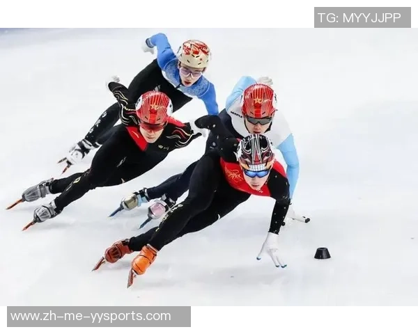 足球雪缘带你领略冰雪世界中的激情与梦想之旅
